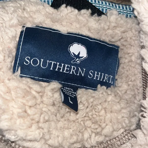 The Southern Shirt Co. -Sherpa Pullover with Pockets in Oyster size L - Picture 12 of 13